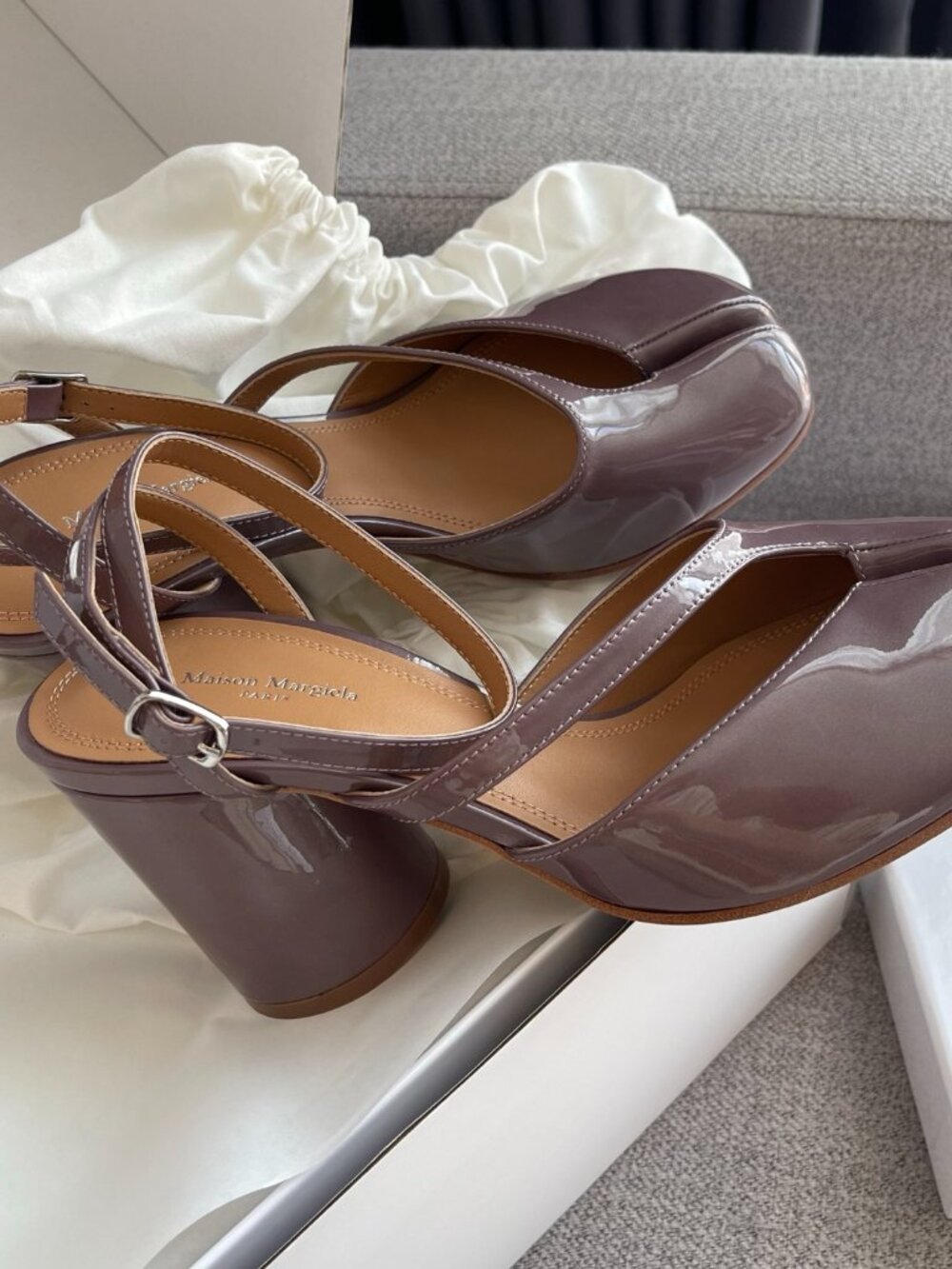 Maison Martin Mar Tabi Slingback Block Heel Sandals (Dusty Mauve Patent Leather) - Picture 6 of 8